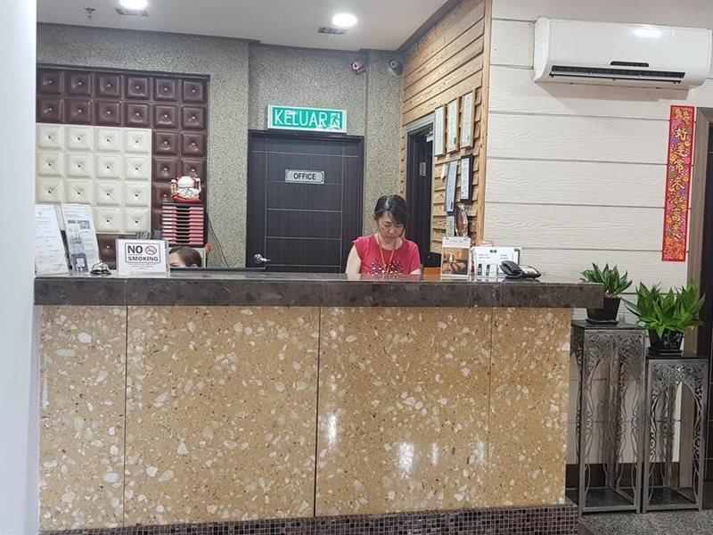 Oyo首都o 89938 先驱酒店 Malacca 外观 照片